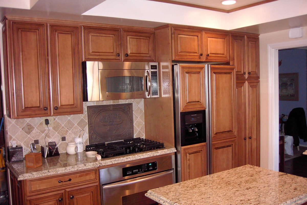 Woodland Hills Traditional Kitchen