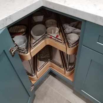 David Reff Kitchen- Diamond Cabinets
